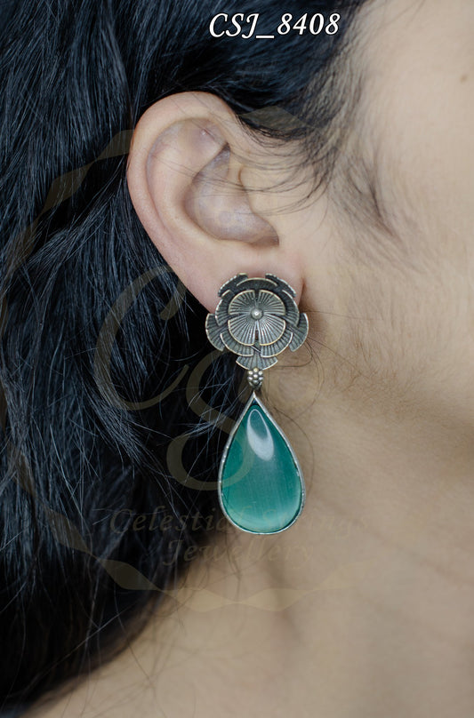 Vintage Teardrop Oxidized Earring